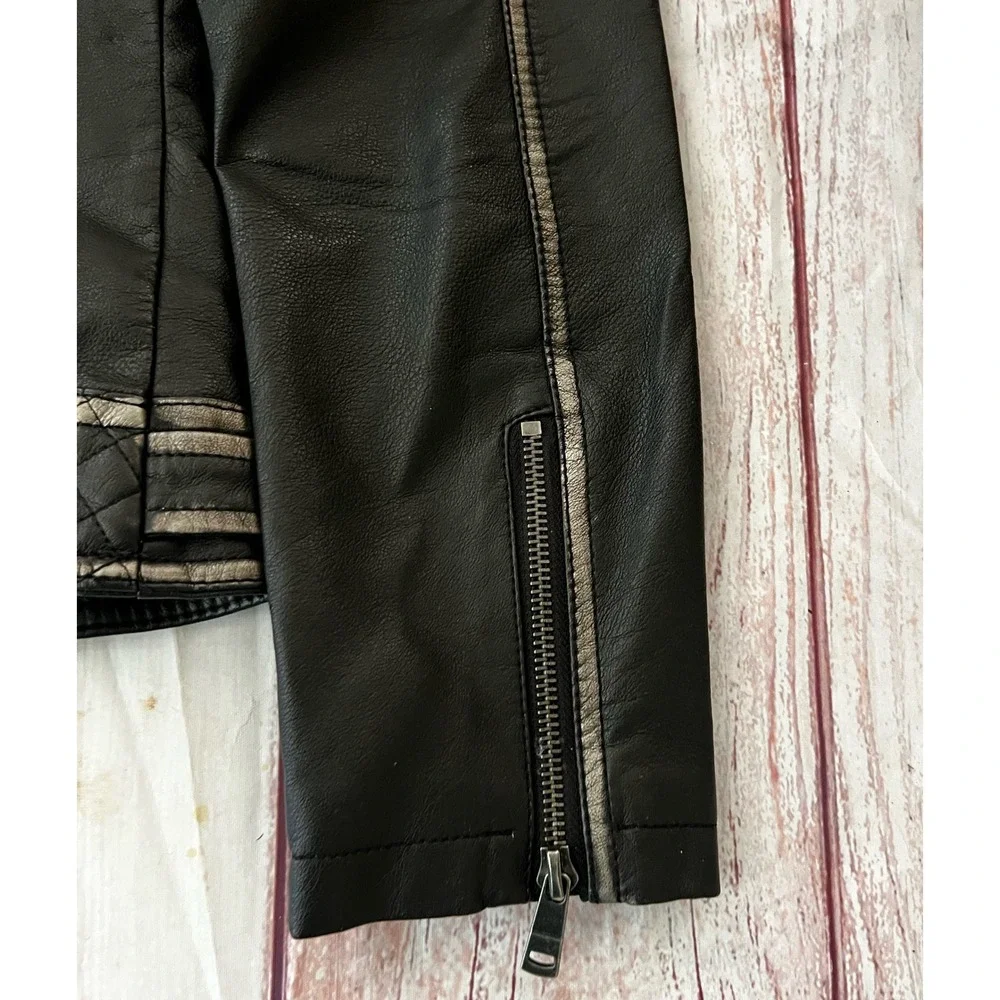 LA Coalition Womens Black Faux Leather Moto Jacket Metallic Trim Size M NEW